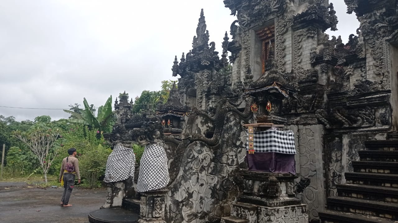 pura-agung-femung-jagatnatha.jpg