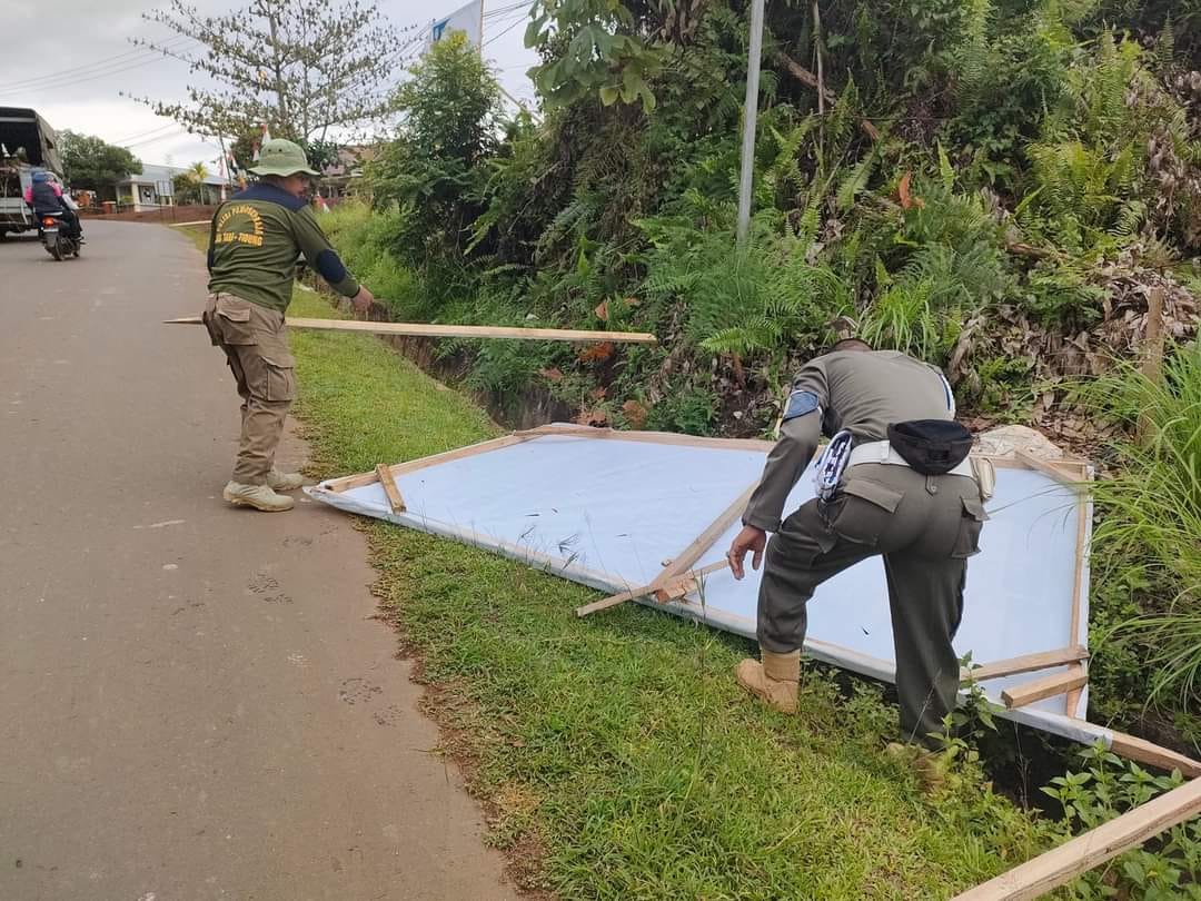 satpol-pp-ktt-lakukan-penertiban-23022023.jpg