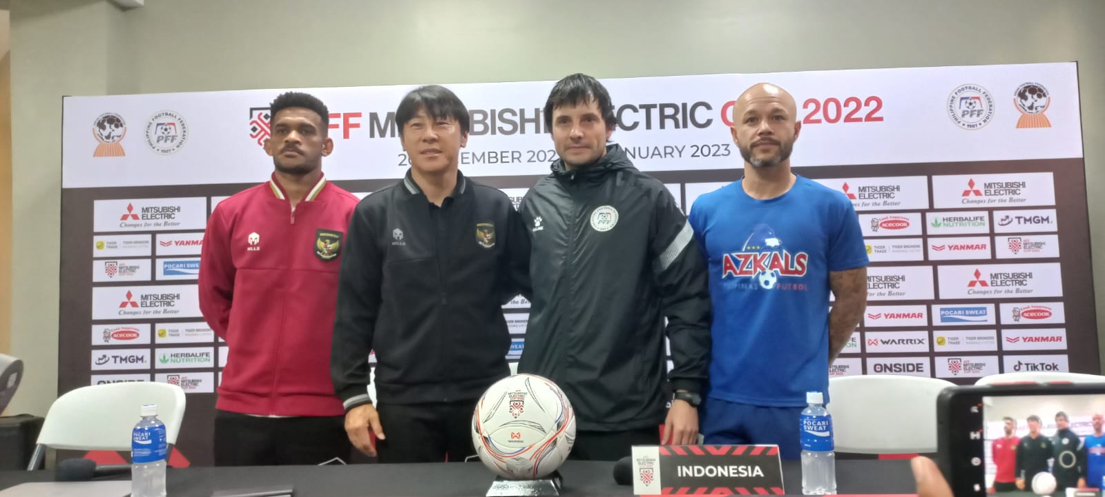 shin-tae-yong-dalam-sesi-pre-match-conference-dytgd.jpg