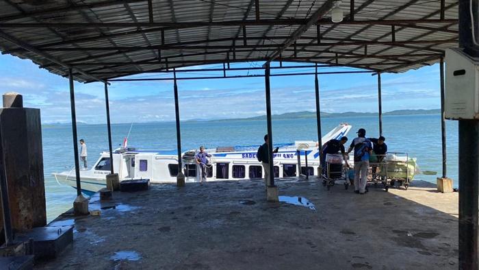speedboat-bersandar-di-Pelabuhan-Liem-Hie-Djung-Nunukan.jpg