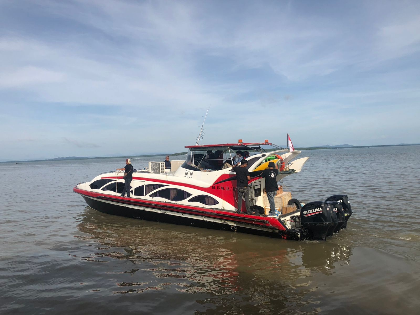 speedboat-reguler-yang-bertolak-dari-pelabuhan-plbl-liem-hie-djung-nunukan-minggu-03072022.jpg