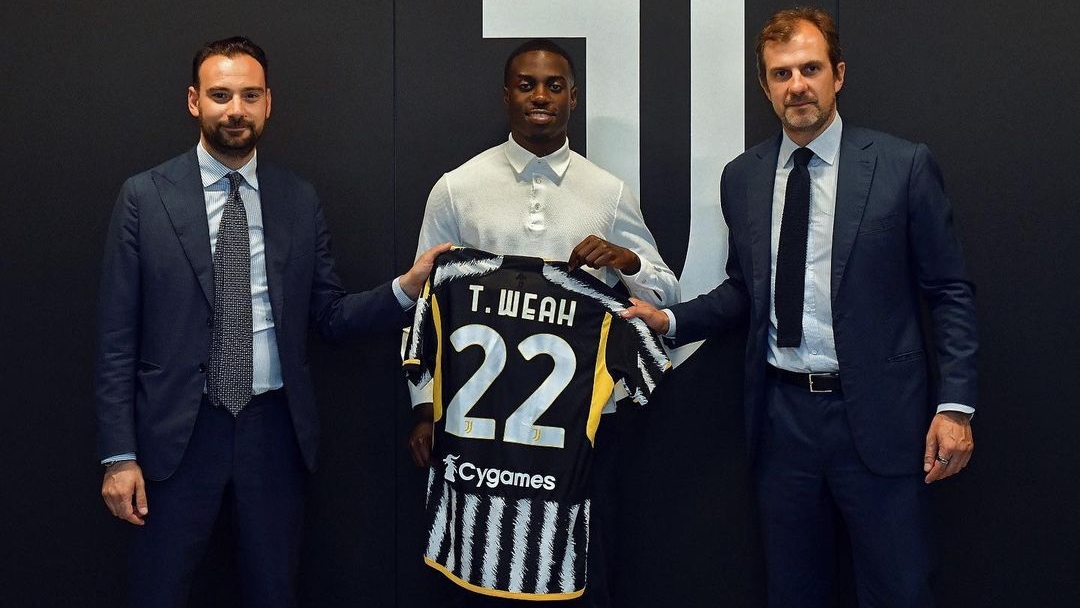 timothy-weah-resmi-diperkenalkan-sebagai-pemain-juventus.jpg