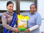 101025-Polantas-Polda-Kaltara-berbagi-1.jpg