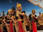 281025-Komunitas-Kebaya-Menari-di-Vatikan-2.jpg
