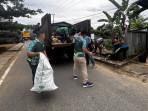 Aktivitas-gotong-royong-bersihkan-sampah-di-Kecamatan-Malinau-Kota-rfb.jpg