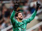 Alisson-Becker-saat-Liverpool-berhasil-comeback-atas-Newcastle-United.jpg
