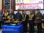 Anggota-DPRD-Bulungan-pakai-baju-adat-101024.jpg