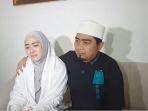 April-Jasmine-dan-Ustaz-Solmed-berduka.jpg