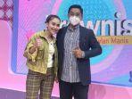 Ayu-Ting-Ting-dan-Sandy-Arifin-di-brownies.jpg