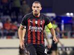 Gelandang-AC-Milan-Ismael-Bennacer-030223.jpg