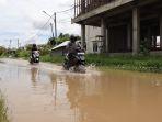 Genangan-air-di-Jalan-Lembasung-01-20062024.jpg