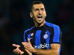 Henrikh-Mkhitaryan-160822.jpg