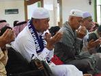 Joko-bercerita-sejumlah-pengalaman-haji.jpg