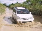 Pemkab Bulungan Turunkan Alat Berat, Penanganan Darurat Kerusakan Jalan Tanjung Palas-Salimbatu