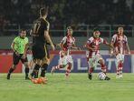 Leonardo-Medina-juga-singgung-kehilangan-pemain-Persis-Solo-saat-bersua-Persija.jpg