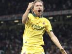 Luka-Modric-AC-Milan-banannsnsbsnsbs.jpg
