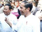 Menteri-Pertahanan-Prabowo-Subianto-mendampingi-Presiden-Jokowi.jpg