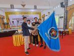 PWI-Kaltara-menyerahkan-pataka-PWI-Bulungan-dtjny.jpg
