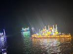 Pawai-akbar-denga-pakai-perahu-hias-17062024.jpg