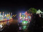 Pawai-takbir-menggunakan-perahu-pada-malam-Idul-Adha-tahun-lalu-sf.jpg