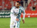 Pemain-AC-Milan-asal-Aljazair-Ismael-Bennacer.jpg