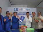 Pengambilan-formulir-penjaringan-calon-bupati-Bulungan-oleh-Tim-Relawan-Bela-Syarwani.jpg