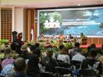 Peserta-mengikuti-jalannya-Seminar-Nasional-Malinau.jpg