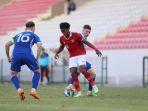 Potret-aksi-pilar-Timnas-Indonesia-U-20-Ronaldo-Kwateh-merah-saat-lawan-Moldova-U-20.jpg
