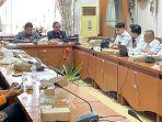 Rapat-dengar-pendapat-di-Ruang-Ambalat-I-DPRD-Nunukan-shs.jpg