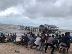 Speedboat-yang-dievakuasi-warga-di-Tanah-Kuning-gsry.jpg