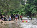 Suasana-di-Pemandian-Sungai-Belayan-Desa-Belayan-dthbd.jpg