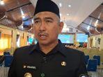 Wali-Kota-Tarakan-dr-Khairul-saat-diwawancarai-media-Selasa-172025.jpg