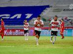 aksi-pemain-madura-united-renan-silva-usai-cetak-gol-ke-gawang-persija.jpg