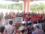 aksi-puluhan-masyarakat-adat-dayak-tenggalan-nunukan.jpg