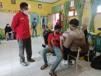 aktivitas-vaksinasi-di-gedung-sdn-018-kelurahan-karang-rejo-tdjeje.jpg