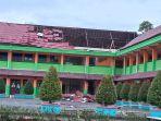 atap-sekolah-rusak-di-ktt-02-13042022.jpg