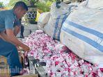 barang-bukti-kosmetik-ilegal-dan-pakaian-impor-bekas-100523_2.jpg