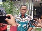 bupati-bulungan-syarwani-saat-diwawancarai-beberapa-awak-media-rh.jpg