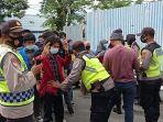 demo-di-kantor-gubernur-kaltara-15102020.jpg