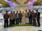 foto-bersama-danni-iskandar-saaat-hadir-pernikahan-kerabatnya-26032022.jpg