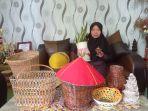 hasil-kerajinan-tangan-amelia-yang-diolah-dari-sampah-rumah-tangga.jpg