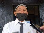 husain-seorang-guru-di-tana-tidung-yang-menerika-sk-penetapan-pppk-25042022.jpg