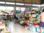 ilustrasi-kegiatan-jual-beli-di-pasar-imbayut-taka-tana-tidung-sht.jpg