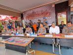kapolda-kaltara-beberkan-kasus-menghilangkan-nyawa-orang-disertai-pembakaran-rumah.jpg