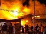 kebakaran-bangunan-pasar-pagi-di-kelurahan-nunukan-tengah-minggu-07052023-malam-sfh.jpg