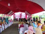 menteri-sosial-mensos-ri-tri-rismaharini-kembali-menyambangi-desa-atap-fyjfm.jpg