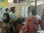 nelayan-melakukan-pengurusan-rekomndasi-02-13042022.jpg