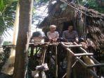 pasutri-yang-selama-7-tahun-tinggal-di-kandang-ayam-13062021.jpg
