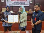 penandatangan-berita-acara-kesepakatan-kua-dan-ppas-apbd-ta-2023-stj.jpg