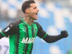 penyerang-sassuolo-gianluca-scamacca-111221.jpg